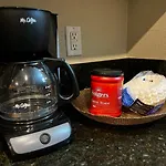 Spacious, Chic 3Bd, Sleeps 8 Convenient To Everything